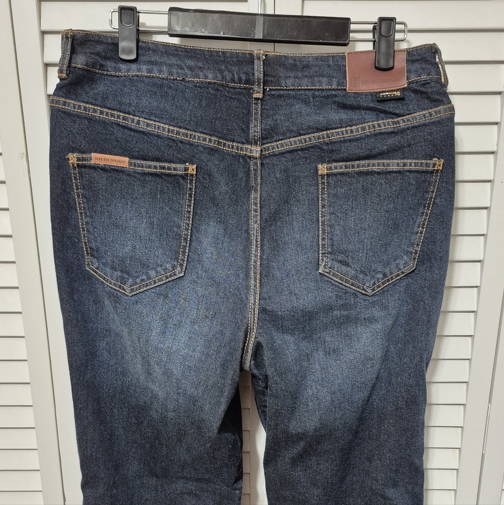 Women's Riding Jeans - Picture 2 of 7